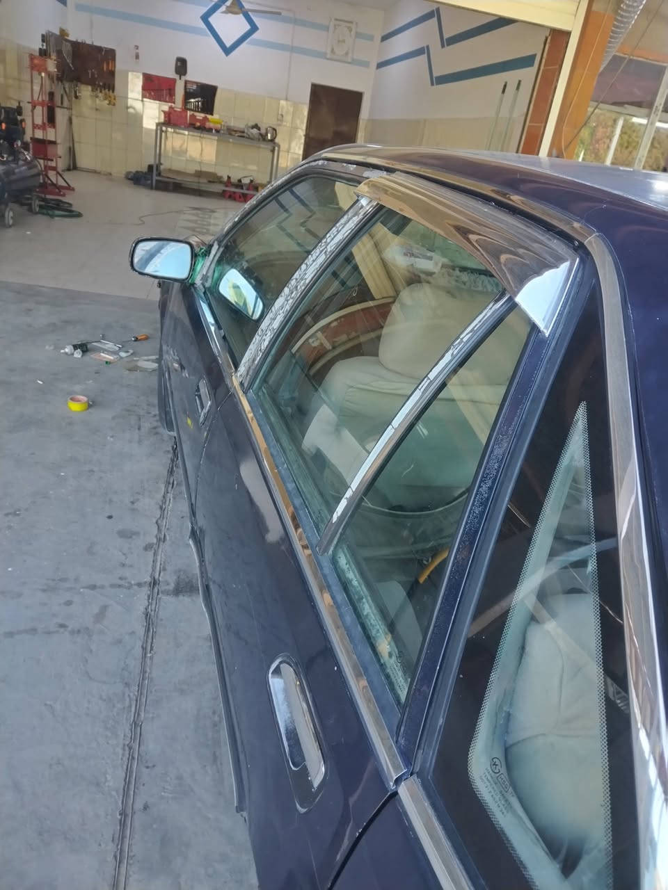 السلام عليكم للبيع او مراوس شعندك 
 برنس مديل 1993 كير عادي شاده جديد قبل شهر مكينه حاويه دواخل نضيفه كلش رقم ديالى للإستفسار *********** مكانها ديالى مندلي
