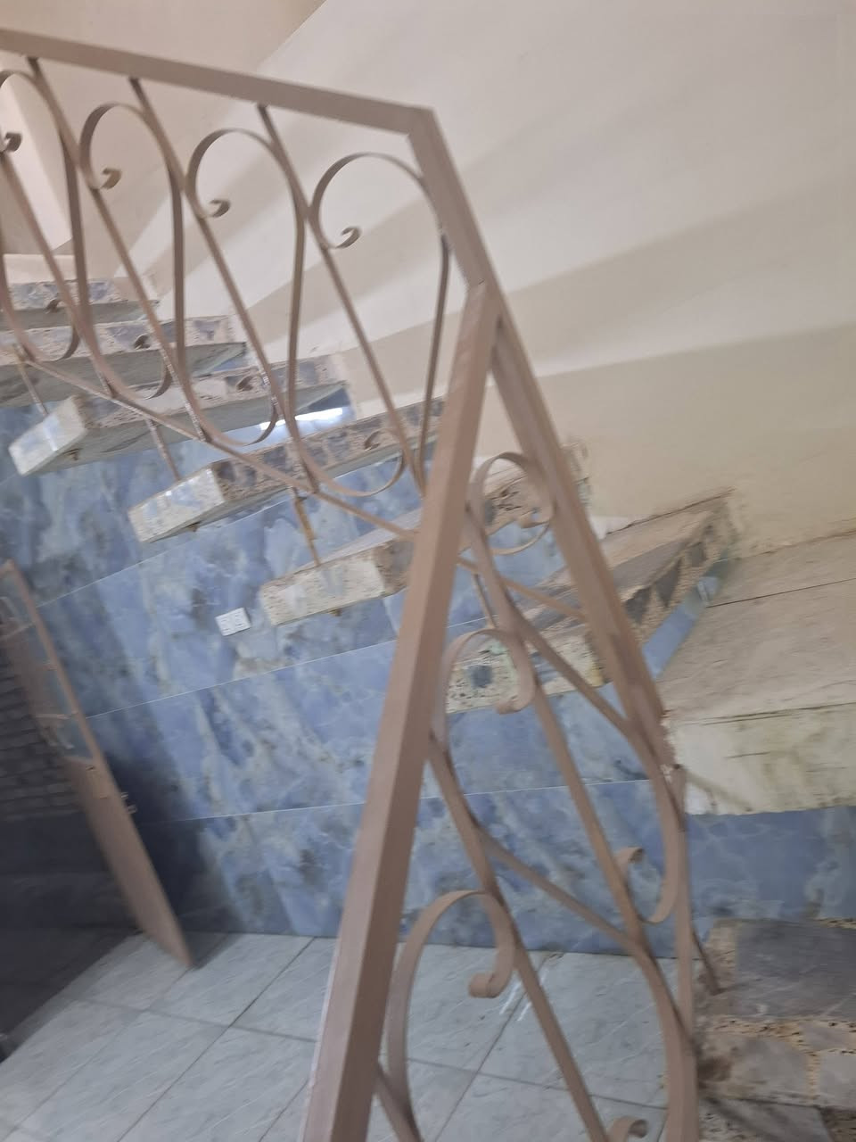 مشتمل لبيع مساحه 100مترا طابو صرف شارع 80خمس بيت عن شارع العام فرع كوفي الفانوس اتصال عل الرقم الموجود
***********
*********** 
 ابوعلي
