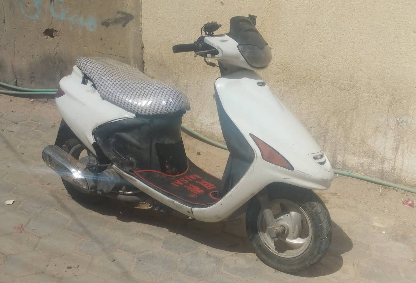 سلام عليكم
فراشه فحل للبيع 
مكينه تجفيت جديد دراجه خرسا ونهضة فول
كابريتا جديد ستوني شادها الاصليه 
 البوربينات الكدام يرادلهن تبديل 
دراجه شوفت عينكم سعر قيم وخذ بي اليرضي الله


**إذا كنت صاحب هذا الإعلان وتريد حذفه لأي سبب، رجاءا أرسل رسالة إلى الدعم الفني**