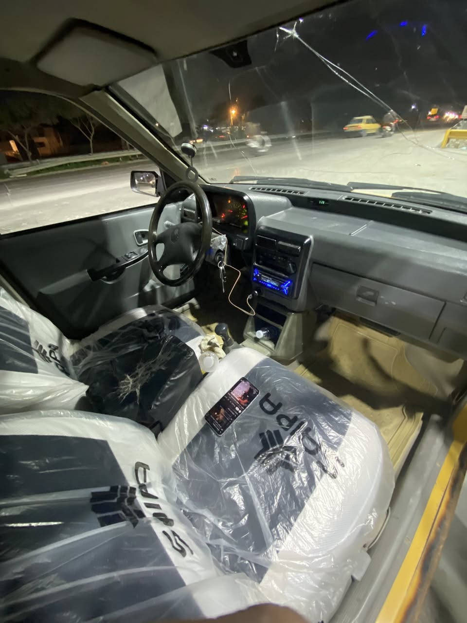 سايبا للبيع موديل 2010كير مكينه خير من الله زوج تاير جديد تبريد ناقصه بس بوري السعر 23   ***********
عنوان بغداد الشعب
