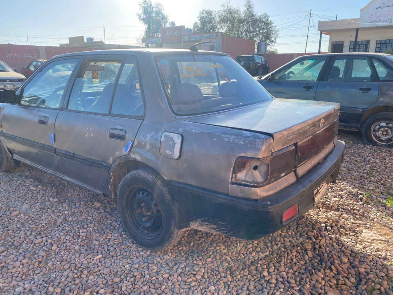 السلام عليكم هونده للبيع كير جديد محرك بي بدايه تبخير صدره جديد تدفئه شغاله تايرات جدد  مسجله بيه وكاله السعر 10وبيه مجال الاتصال عل رقم ***********
