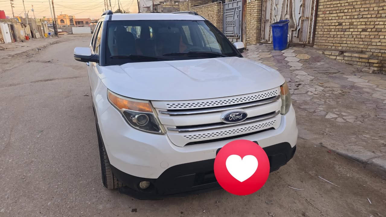 السلام عليكم فورد اكسبلور موديل 2011وارد امريكي محرك v6 3.500 تنفس طبيعي سياره فئتهه لمتد اعلى فئه سياره vip ولونهه كلش وبيهه 4 انضمه قياده ومثبت سرعه كشنات تدفئه تبريد  استرين تدفئه تبريد مركزي كلش ثلج كشنات كهربائي كراسي قلابه 7 راكب  شاشه كبيره  السعر  ((125))وبيها مجال ميسان العماره المشرح ***********
