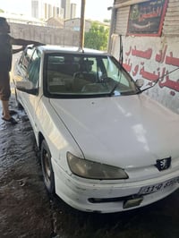 سياره بيجو 306 للبيع رقم بغداد موديل 2001 سنويه لل29 عنوان بغداد الزعف...