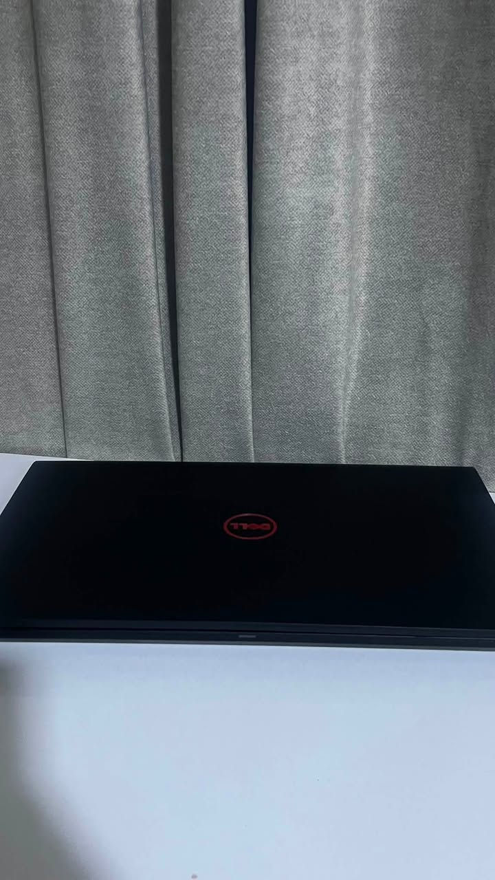 اسلام عليكم 
لابتوب العاب من شركه ديل 
i7 7700 hq 
Gtx 1050 4g
ram 16 
ssd 256
مكفوله من الشخوط والكسور 
استعمال تصفح 
بطاريه اكثر من ساعه 
السعر ٤٢٥ الف
مكاني الموصل 
تواصل خاص او ***********
