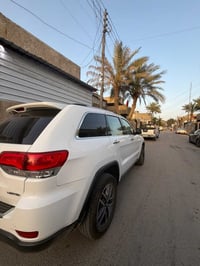 جيب كراند شيروكي ٢٠١٩ لمتد  السياره وارد أمريكي  حساس امامي خلفي  رادا...