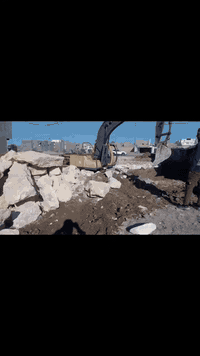 دفن اساس تراب سبيس حجر جلمود حدل شغل درجه اولا بأنسب الاسعار  الرمادي سكله شراع لاستفسار //***********////***********
