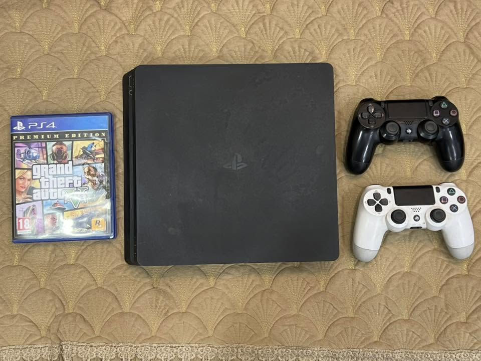 بلي فور سلم اون لاين للبيع 500 گيگا حيل نظيف چان مضموم وياه GTA5 و يدتين مكاني بغداد الدورة 
*********** 
موجود واتساب
