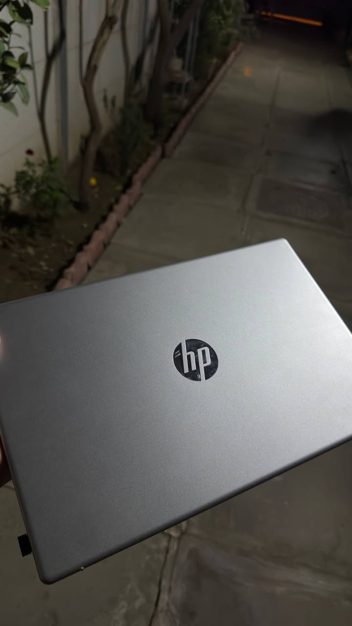 HP Laptop 15-fd0000ne 15.6" FHD - Core 5 120U - 8GB RAM - 512GB SSD لابتوب للبيع
 
استخدام شهر فقط

مواصفات: 
Intel® Core™ 5 120U
Intel® Iris® Xᶱ Graphics
8 GB DDR4-3200 MT/s (1 x 8 GB)
512 GB PCIe® NVMe™ M.2 SSD
15.6" diagonal, FHD (1920 x 1080), IPS, micro-edge, anti-glare, 250 nits, 45% NTSC
السعر: 550 الف وبي مجال
المكان الموصل
يوجد توصيل


**إذا كنت صاحب هذا الإعلان وتريد حذفه لأي سبب، رجاءا أرسل رسالة إلى الدعم الفني**