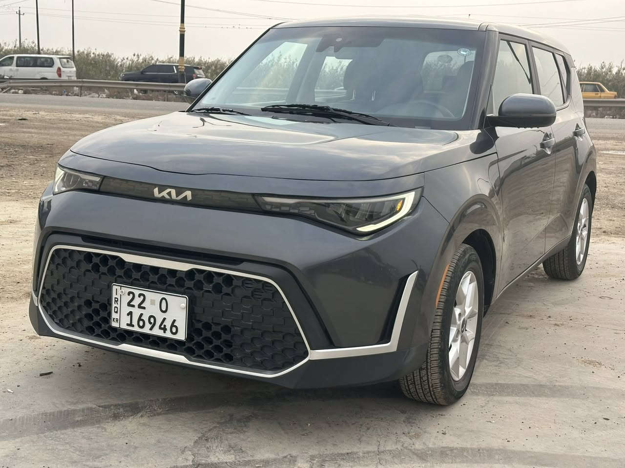 السلام عليكم
لبيع كيا صول موديل 2024
رقم اربيل ترقيم جديد تريد تحويل تريد وكاله حاضر
ماشيه 13 
موصفات
 فول تحكم ستيرن 
رادار امامي 
رادار خلفي
رادار جانبي
نقاط عمياء
تحديد مسار
وضعيات قياده 2
دشبول دجتل 
توقف ذاتي
كامره خلفيه دواره
ويل گب
محرك 2000 دوش 💪🏻💪🏻
شواصي كير محرك السياره كلها كفاله
صبغ بنيد وجاملغ فقط
صور الحادث بلمنشور 👇🏻
السعر 153$ وبيها مجال
بغداد بسمايه 
الاتصال 
***********
