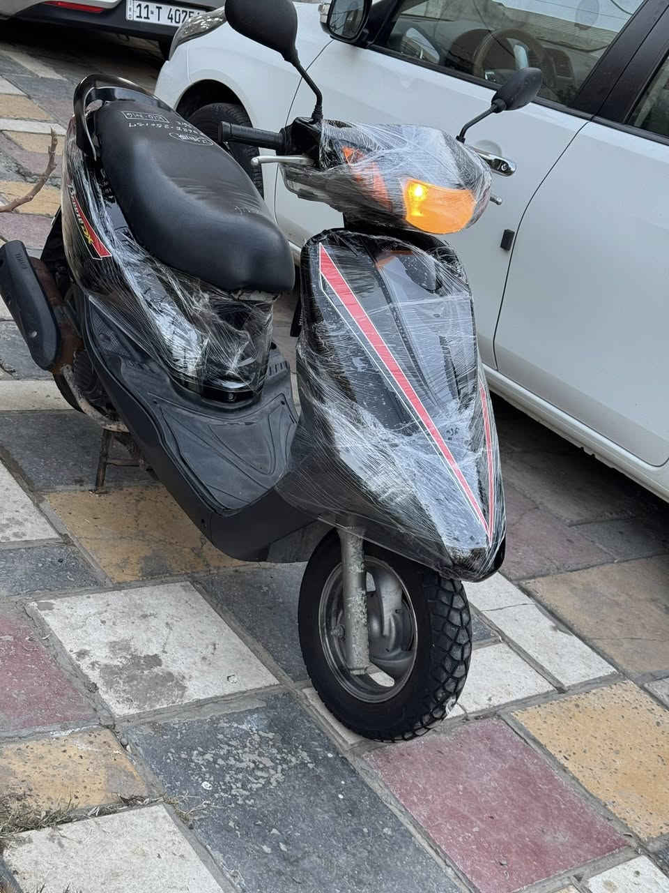 سلام عليكم للبيع بريز رمبه جديده شرط برغي ممفتوح بلمكينه بلاديه مابيه اي نقص السعر 900وبيه مجال حك الجيه مكاني بغداد حي القاهره للاستفسار ***********
