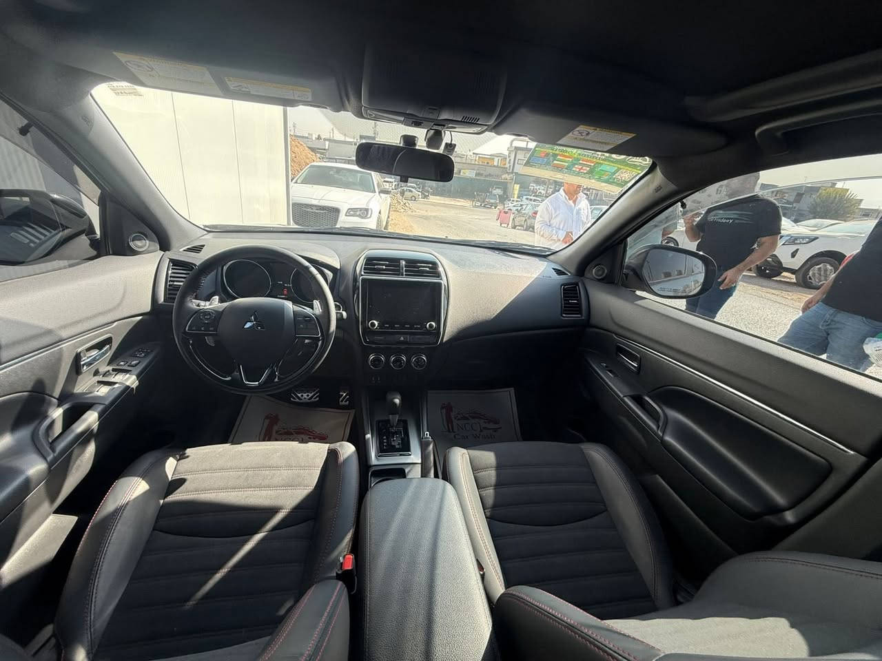 ميتسوبيشي اوتلاندر سبورت موديل 2024
سيارة تجمع بين الشكل الرياضي RVR
وارد امريكي حادثها جاملغ الأمامي السكن

المواصفات:

* محرك  (4 سلندر /2500 )

* دفع رباعي AWD 2/4

* ويل كب رياضي 18 انچ لون اسود

* لايتات LED امامية

* كشافات لايت LED

* حساسات مطر

* شاشة كبيرة Apple CarPlay + Android Auto

* تدفئة كشنات الامامية 

* كامرة خلفية

* رادار امامي 

* تحذير مغادرة المسار

* تحكم اوتوماتيكي بالضوء العالي

* نظام ثبات الكتروني

العنوان بغداد
رقم السياره سليمانيه بسمي تحويل وكاله ثاني يوم 

السعر: 170


**إذا كنت صاحب هذا الإعلان وتريد حذفه لأي سبب، رجاءا أرسل رسالة إلى الدعم الفني**