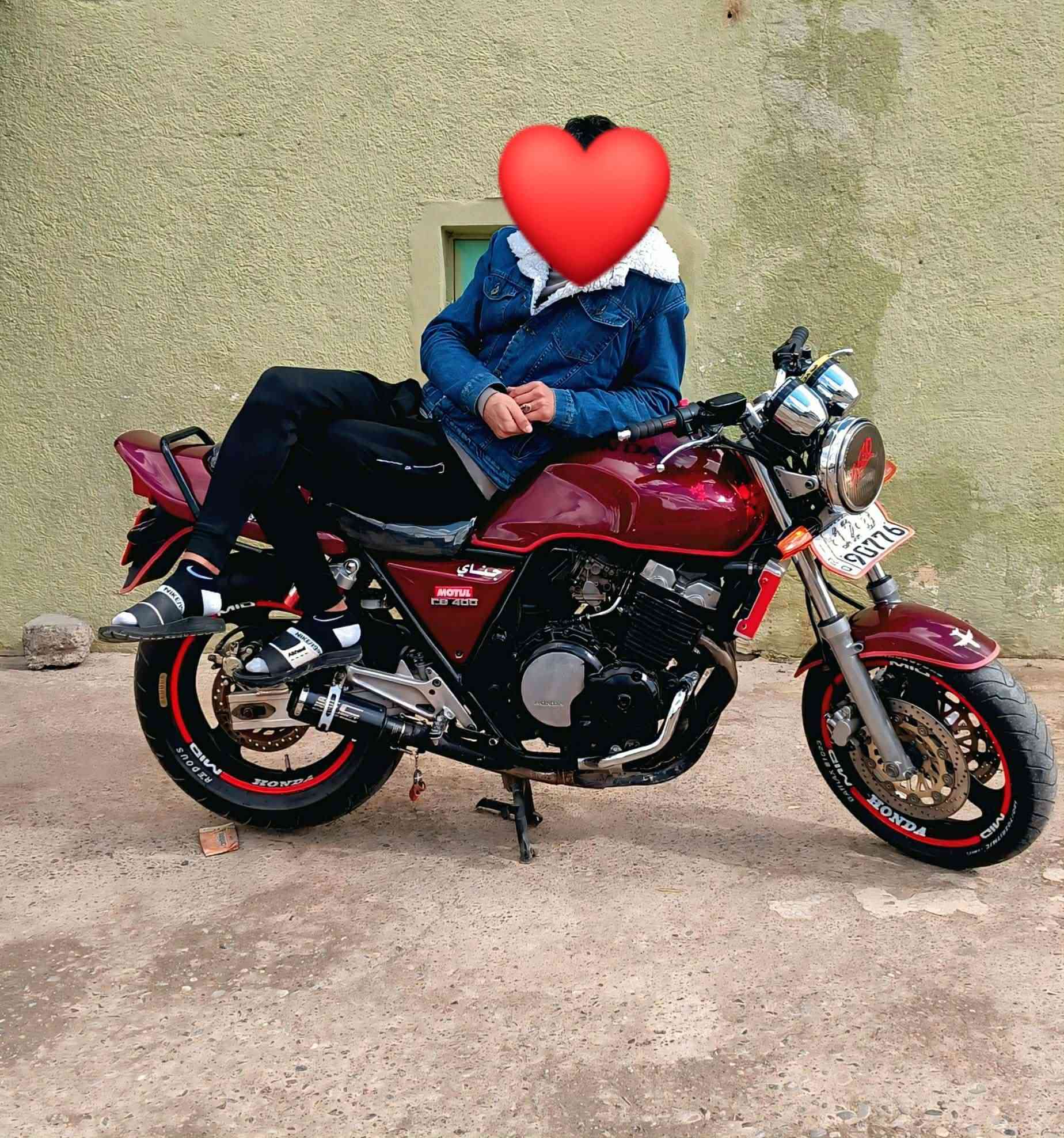 سي بي  400 جيل اول دراجه شرط وضع وكاله السعر 30 ورقه وبمجال
***********
