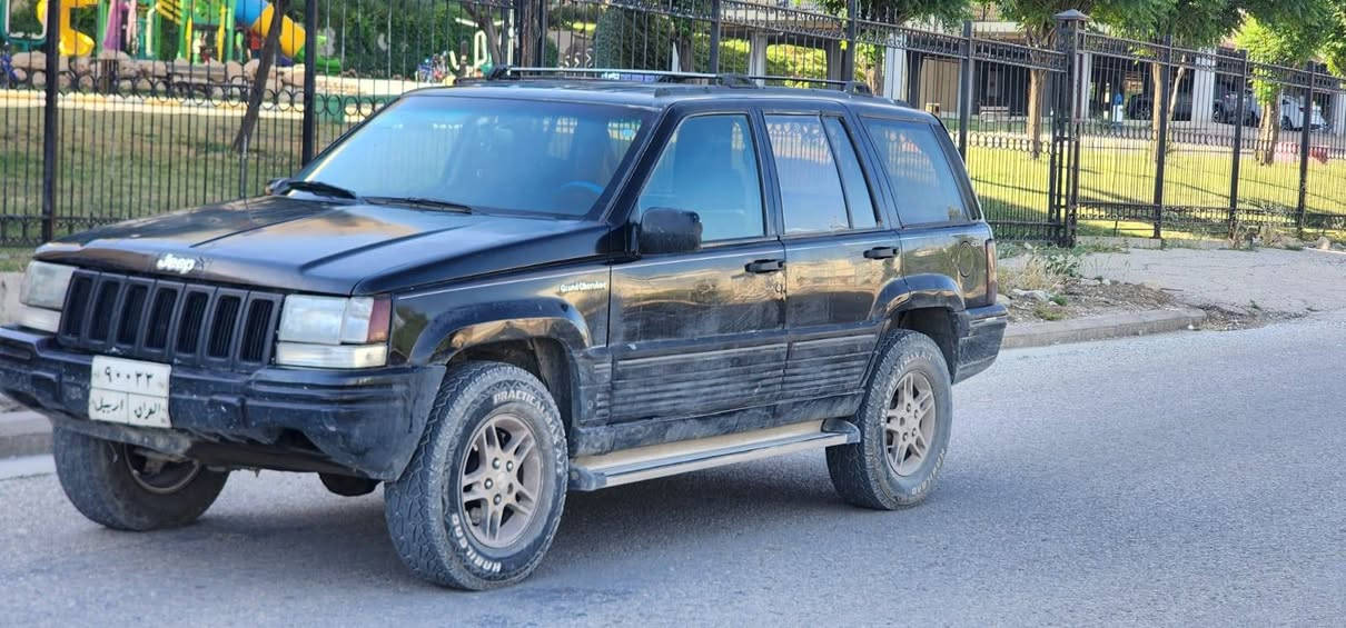 سەرەتا بەناوی خوای گەورە  
جێب گران چیرۆکی
مۆدێل ۱۹۹۳
پاتریلۆک چوار تایە تازە 
چوارجام کارەبا کامێرا 
دەبڵ ئەکسل گێر مەکینە بە شەرت 
شاشە ئایپاد کوشن کارەبا 
شوێن سلێمانی  *********** السليمانية, العراق
