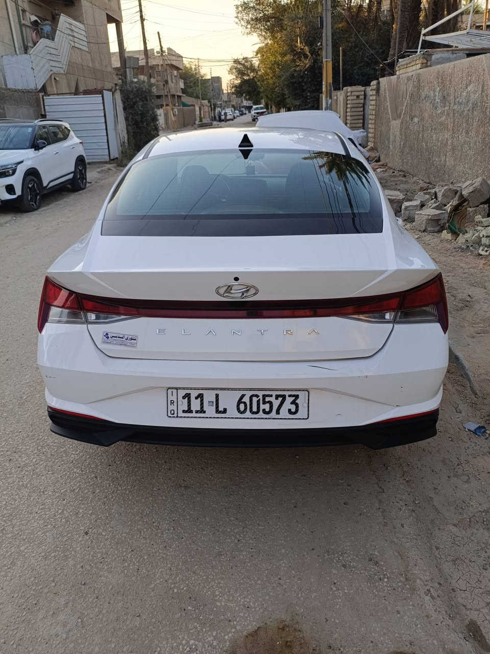 سلام عليكم النترا موديل 23 بغداد فول مواصفات وارد كندي تشغيل عن بعد تحكم سرعه توقف ذاتي وبيها هواي مواصفات حادثه باب خلف سايق مبدل وشويه من داير مصلح مكاني الدوره سعر 155 وبيها مجال ***********

