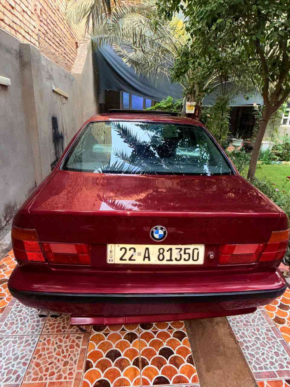 السلام عليكم 
من رخصه الادمن
BMW للبيع 
موديل 1991 
رقم اربيل الدولي 
شرط التحويل او الوكاله 
هزه جديده 
كير مكينه شرط 
تبريد قطعتين ثلج 
غرفه جديده من لدشبول للدشبول 
مصبوغه عام للجماليه صار شهرين 
السياره متعوب عليها هواي 
دعاميه اماميه خلفيه M 
ويل خليه 
الكهربائيات كامله 
السعر 85 وبيها مجال للشراي 
المكان بابل الحمزة الغربي المدحتيه 
بلحقيقه احلى من الصور 
***********
***********

