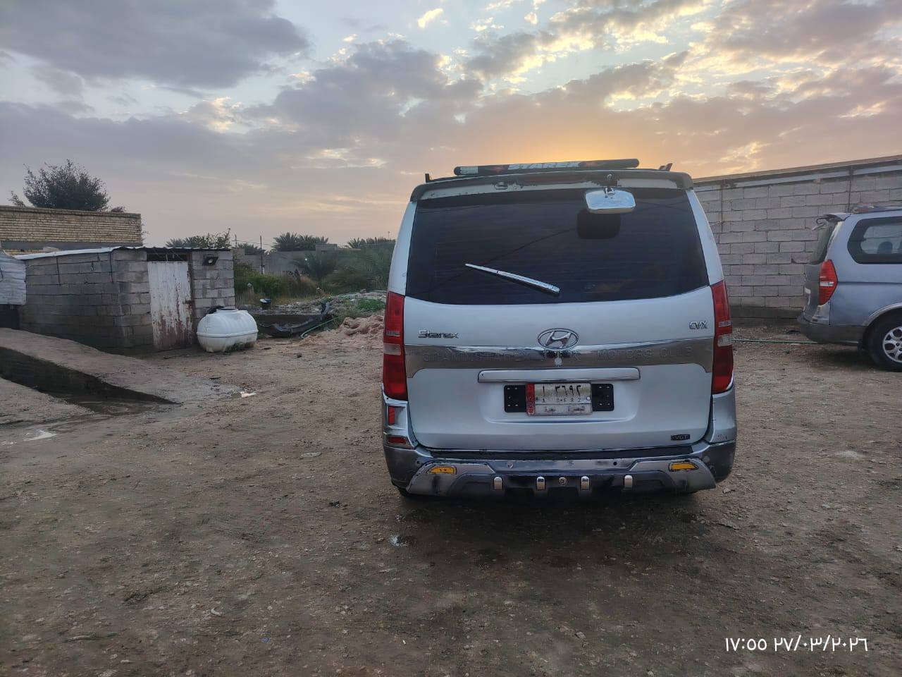 السلام عليكم
ستاركس موديل 8 
سياره بيه جاملغ خلفي جارد 
كير مكينه حداديه سياره جاهزه 
مكان السياره السماوه ...الرميثه .السعر ١١٢ وبيه مجال 
للاستفسار ***********
