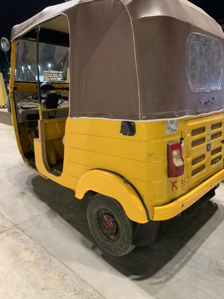 سلام عليكم 2019/ 10مكينه برغي ما مفتوح كشره بي شويه بلصفحه وشويه بلغد التكتك خير من الله كهربائيات كله شغاله مسجل دوشمه جديد  كير وأكسل كفاله تراي زيرو مكاني بغداد الامين  نتصال او وتساب ***********
