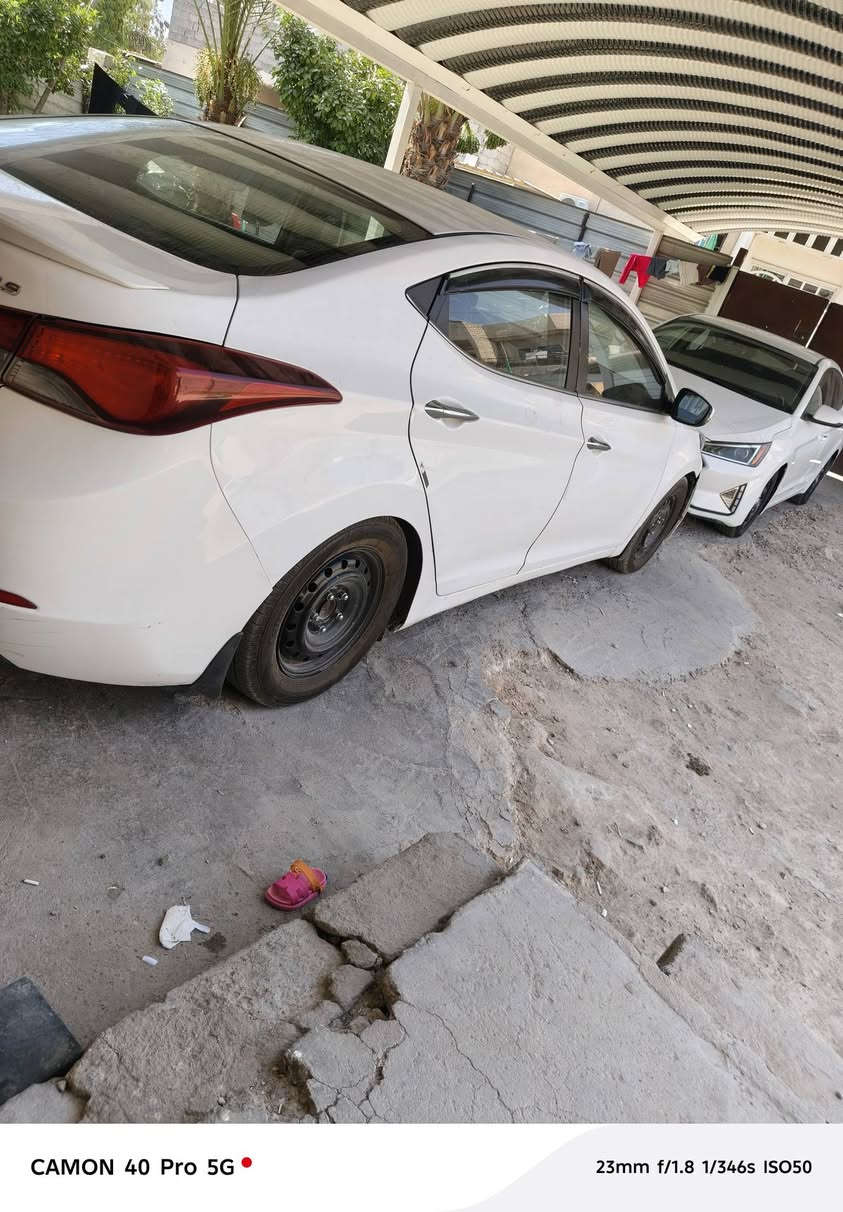 السلام عليكم النترا ٢٠١٥ خليجي فول مواصفات عدا البصمه كير محرك كفاله تخم تاير حداديه تبريد كله جديد بيها منضومه غاز السياره بيها قطعتين صبغ والسونار مرفق ويه الصور مكاني الدوره ابو دشير السعر ١١٠ و بيها مجال بسيط ***********
