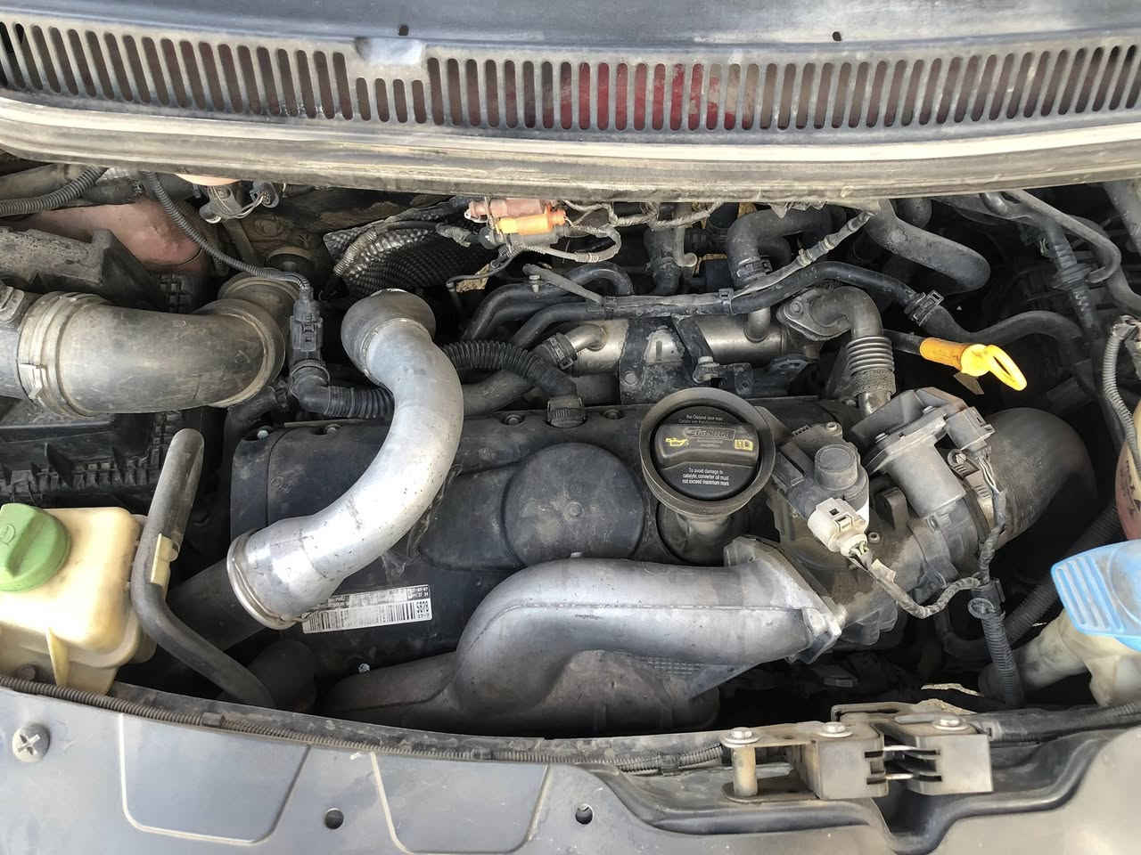 سلام عليكم سياره فولكن سواكن سبعه راكب للبيع موديل (٢٠٠٨) بلاديه محرك خمسه سلندر كاز توربو كير اوتوماتيك وقفل سرعه رقم اربيل دولي باسمي تدفئه وتبريد ثلاث قطع مصبوغه صبغ عام باوروبا مكفوله من الضربه مكاني كربلاء رقم الموبايل (***********) مع الواتساب عارضه (١٣٥) ورقه وبيه مجال
