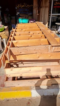رفوف خشب • ٩ قطع • قرب المرقد كربلاء