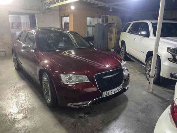 السلام عليكم                                                                                 C300 2018 كندي كلين مكفولة من الحادث                   بس الدعامية مبدلة ومصبوغة اثر مطب قوي                           وبارد بل باب الخلف السائق للبيع 255$ وبيها مجال      *********** متواجد واتس واب واتصال صور السونار اول تعليق
