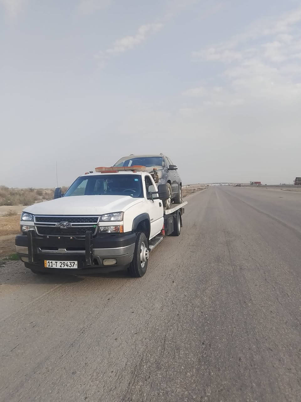 سلام عليكم سلفرادو للبيع
موديل 2004 سنويه جديده 
كير 1000مكينه 6 و100
*********** الاستفسار 
مكفوله كفاله عامه
