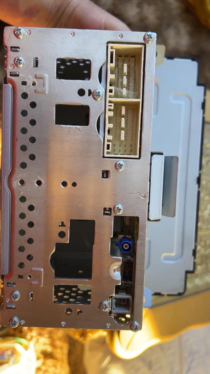 سلام عليكم شاشه سورنتو 2019نضيفه جدأ قيم وخذ مكاني بغداد ***********
