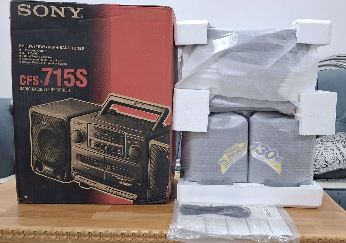 مسجل راديو ماركة SONY CFS-715S
جديد غير مستخدم
راديو 4 موجات
دبل كاسيت
قلاب
تسجيل سريع
اواكس
ملاحظة : ما اجاوب  عالتعليقات **** ما اجاوب عالتعليقات 
اي استفسار عالخاص رجاءً
السعر مع التوصيل  : 125 الف


**إذا كنت صاحب هذا الإعلان وتريد حذفه لأي سبب، رجاءا أرسل رسالة إلى الدعم الفني**