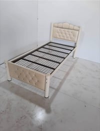 سرير • مستعمل • بيه مجال