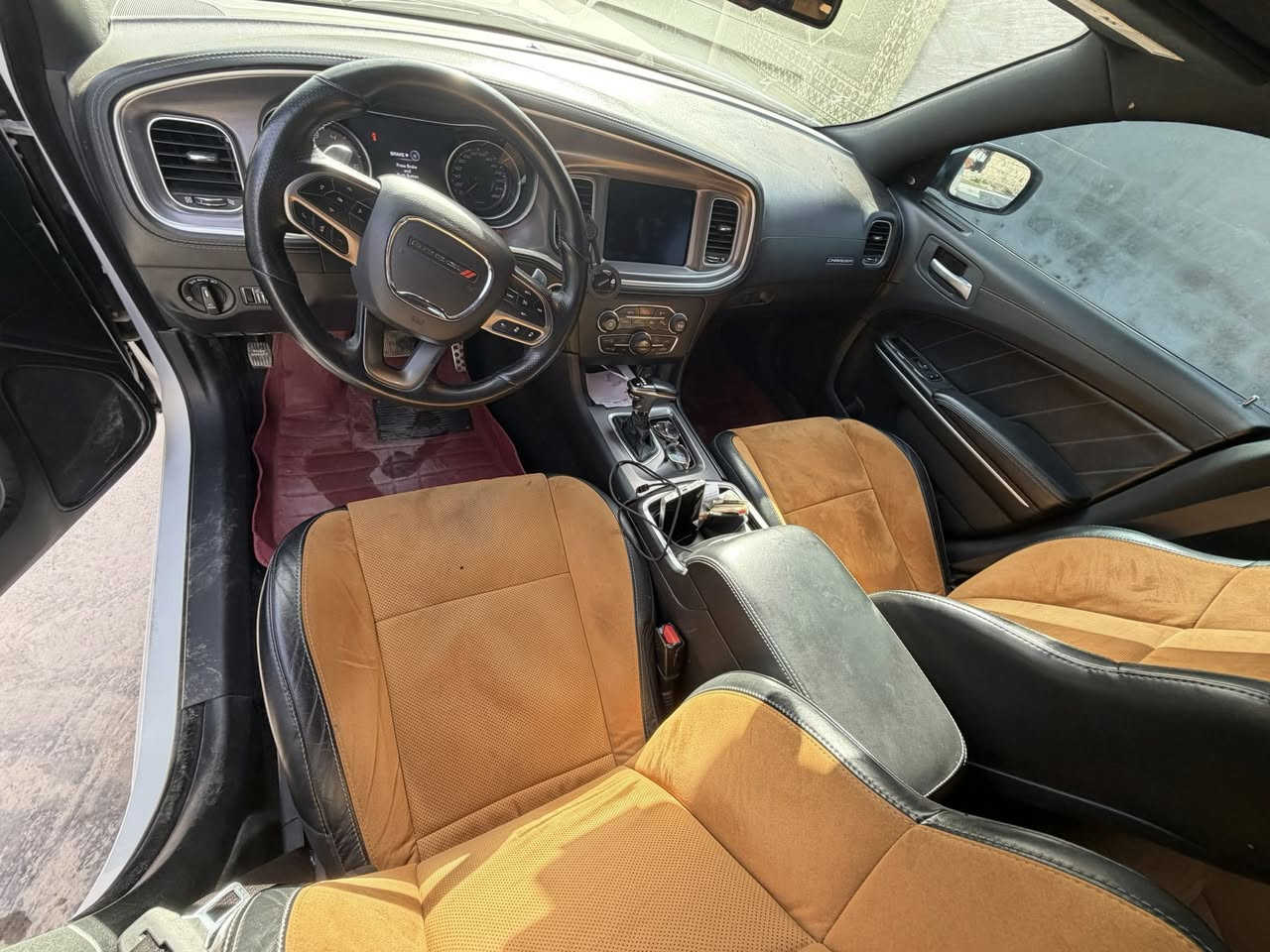 جارجر GT بلاص وارد كندي كلين تايتل
بيه بل عراق هلال تاير  بي بي دي ار. فقط     
موديل 2021 فول فول مواصفات 
ماشيه46الف   رقم سليمانيه بسمي 
كتاب تضليل والسياره مضلله 
فول موصفات معروفه موصفات ال جي تي بلاص اربع كشنت تدفئه تبريد
 رادار كبير 
شفتات 
شاشه كبيره 
كشن حاضن 
السياره فووووول 
السياره جاهزه لاخر حبايه ما بيه نقص 

مكان السياره ديالى
للاستفسار ***********
***********
