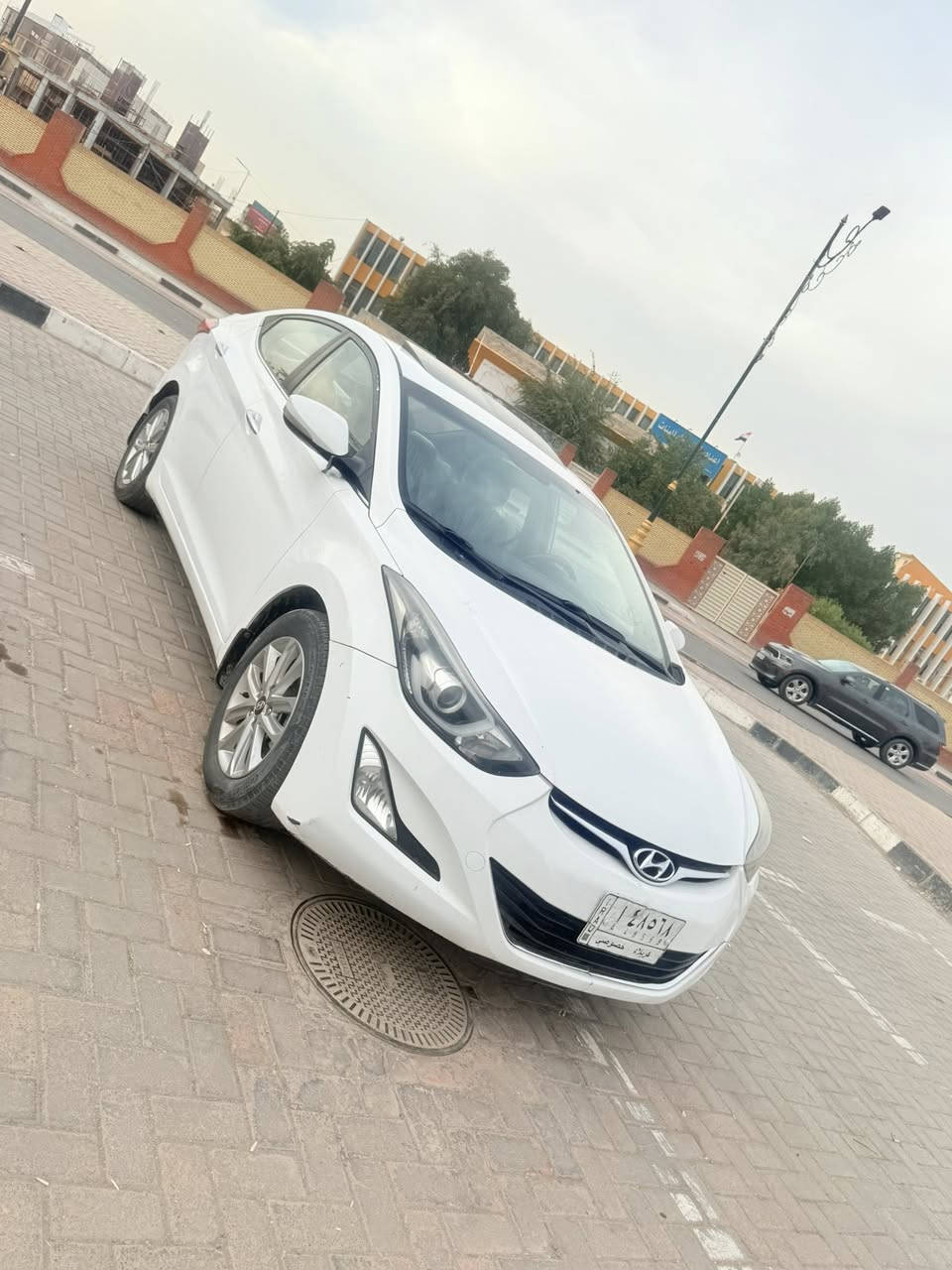 السلام عليكم سياره نوع النترا مديل2016كفاله عامه فول مواصفات فتحه تحكم استرن حساسات مري شفط كشنات تدئدفه كفاله كير مكينه حداديه تخم تاير تبريد تئدفى تحويل مباشر بسمي العنوان كربلاء 
السعر 127بيها مجال رقم الهاتف ***********
