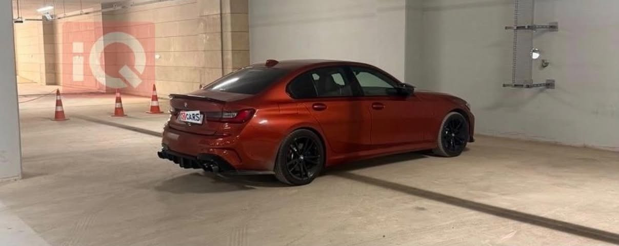 330i 2021 M package بلادي مختم M بكل مكان
لون مشمشي نادر ومميز كلش يعني كم قطعة ببغداد تنعد بالاصابع
موديل 2021
وارد امريكي ضرر 4 قطع 
رقم اربيل باسمي هزة سنوية كلة بشرط توين باور توربو
مواصفات البي ام معروفة ميحتاج اكتبهن فول الفول شنو ابالك مواصفة موجودة بيهة
سيارة بدون نقص جديدة بكل معنى الكلمة وع ايدي وتخم تايرات جديد وماشيه 55 الف حقيقي
والسيرفس كله يم منتظر اوتو 
السيارة مظلومه بالصور بالحقيقة بيهة نصبة تخبل منين ما تشوفه 
مواصفات مفوله
 للأستفسار *********** موجود واتساب و رصيد بكل وقت
