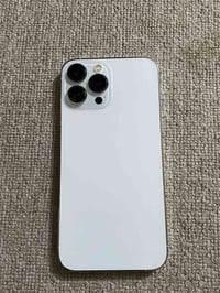 ايفون 13 برو ماكس • مكفول • مجال قليل