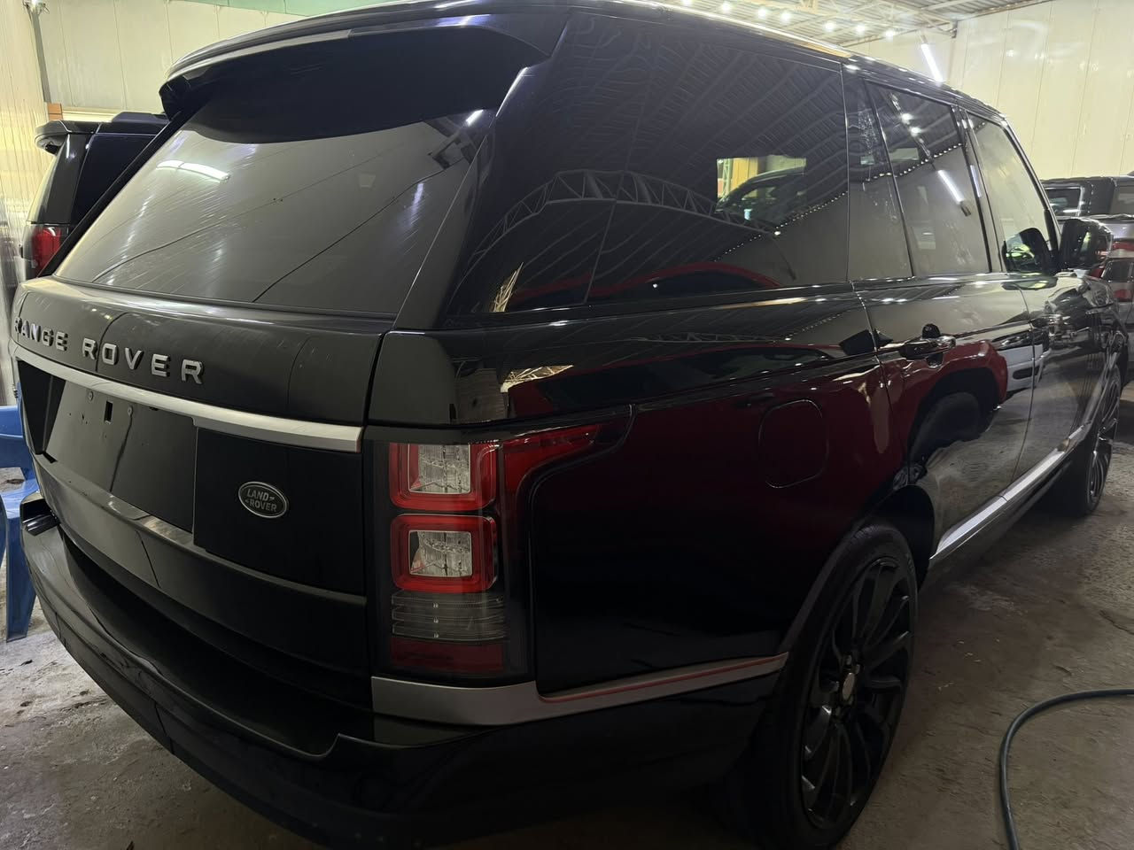 السلام عليكم رانج فوك داخله سياحه أبيع حديده
2014 كفاله من سرقه وإنتربول سياره جديده لوك 

*********** مكان بغداد
