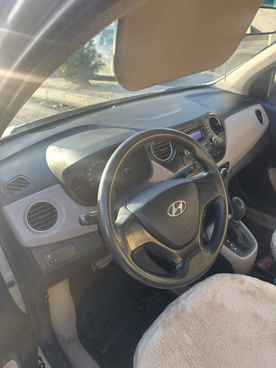 السلام عليكم
للبيع هونداي i10 موديل 2016
رقم نجف انكليزي لون مميز
السعر// 88 ورقه 
المكان/ النجف الاشرف 
الاتصال/ ***********
