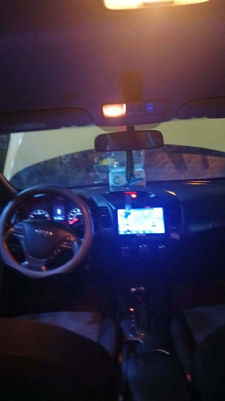 السلام عليكم كيا فورتي 14 وراد امريكي حادث مرفق بالسونار تحكامات ستيرن شاشه كامره اشاير بالمري تخم تاير جديد صدر جديد كير محرك GDI2000 تبريد ثلج رقم بغداد انكليزي هيئه وغرامات مصفره مكان السياره الكوت السعر 100وبيهه مجال لاتصال عله الرقم ***********
