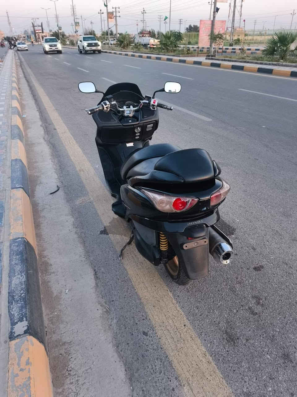 فورزه 0/9 
دراجه حلوه ونضيفه مكفوله
كلشي شغال 
4تحويلات
7كير 
مكان العماره 
***********
