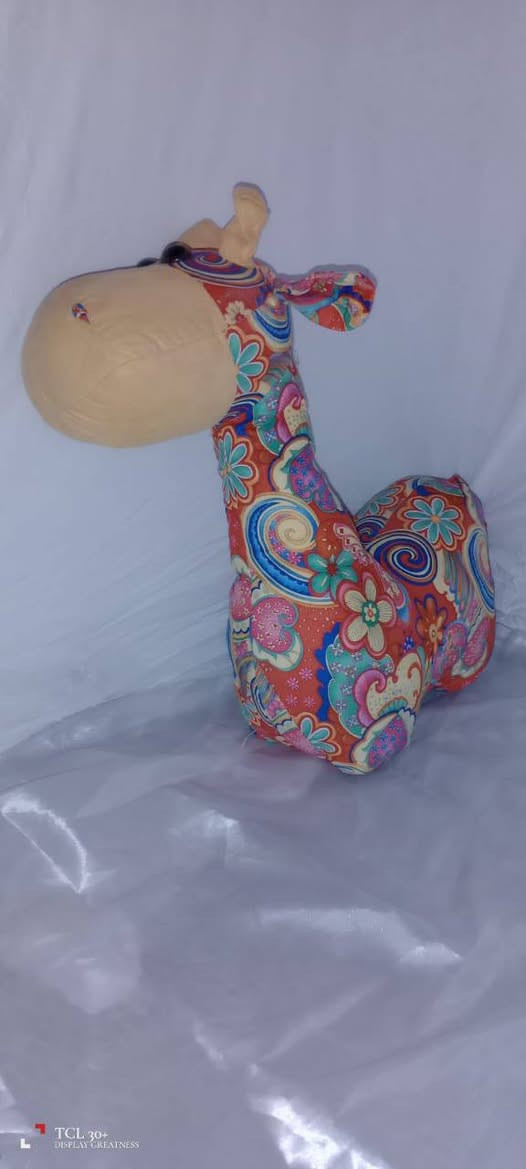 السلام عليكم متوفر دبب بسعر مناسب واشكال مختلفه واحجام مختلفه سعر القطعه 500دينار  اقل كميه 300قطعه  للاستفسار ***********
