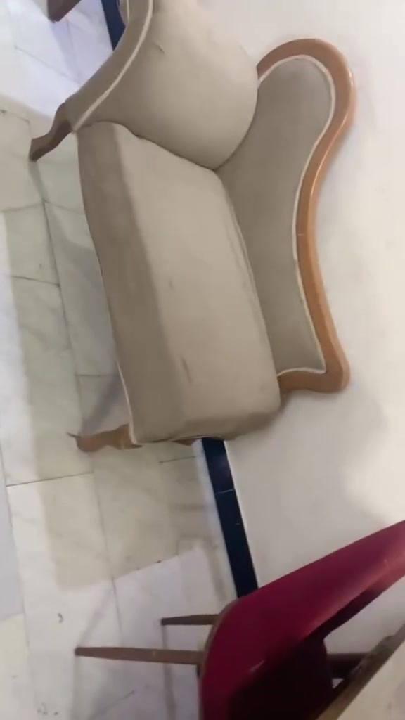 الأغراض للبيع البنوك *********** اللهم صلي وسلم على نبينا محمد وعلى آله وصحبه أجمعين ***********
