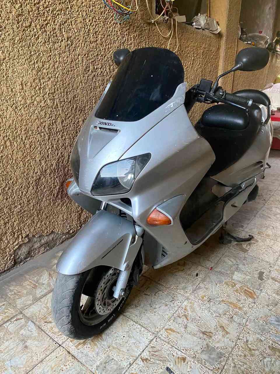 فورزة 06 
دراجه طافيه باتري 
ابيعه على حطتهه 
كشر نظيف كهرباىيات نظيفه
السعر 650 
مكاني بغداد 
***********
