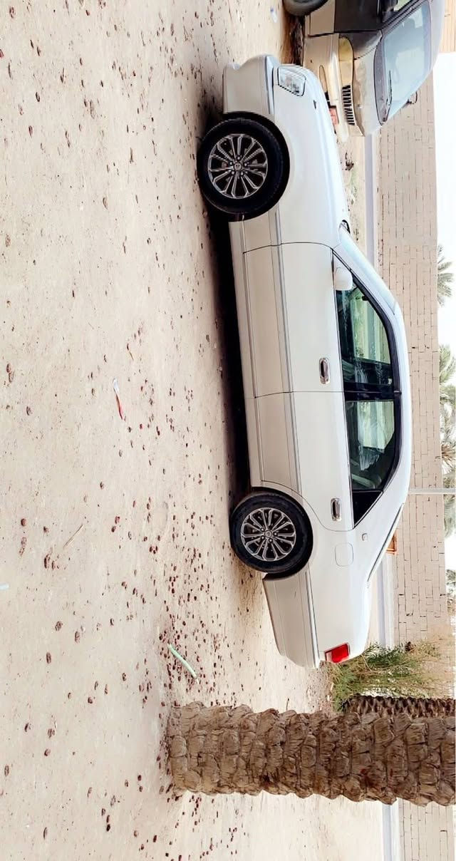 سيارة ملكة كراون كرستال فول مواصفات ما عدا البانوراما، محرك D4 الجبير بردة ثلاجة خلفية تبريد امامي خلفي تحكم ستيرن رقمي واتساب ***********. البصرة, العراق
