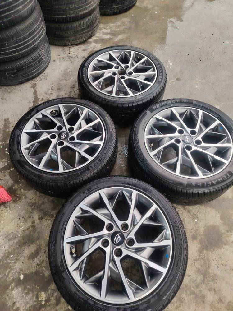 تخم ويل كب الإنترة موديل ٢٠ حجم ١٧ بيع أو مراوس العنوان بغداد الشعلة ***********
***********
