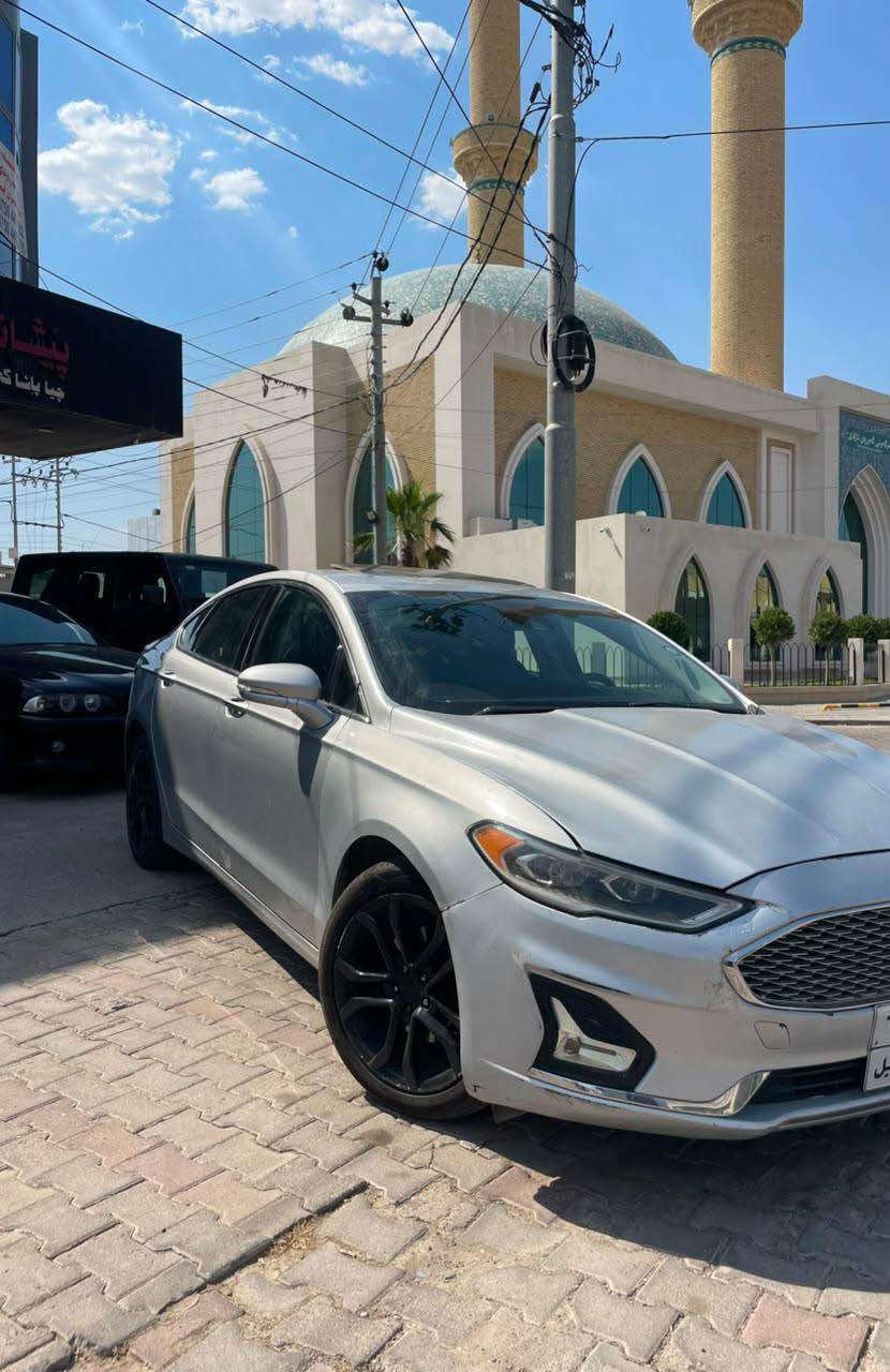 Ford Fusion #203
Model 2019 
 
بۆنیت چاملغ سبوغ 
سێ جێگا بچوک تعدیل 
بێ ناو گرتن بێ ئێڕباگ 
م/ sel فوول سلایت
ڕۆیشتن / ٢٠٠ هەزار کم 
ڕەقەم کۆنە سەنەوی نوێ 
مەکینە V4,15 تۆربۆ 
قەپاغ مەکینە کرایتەوە

نرخ / ١١٢مجال
*********** واطسب فایبر أربيل, العراق
