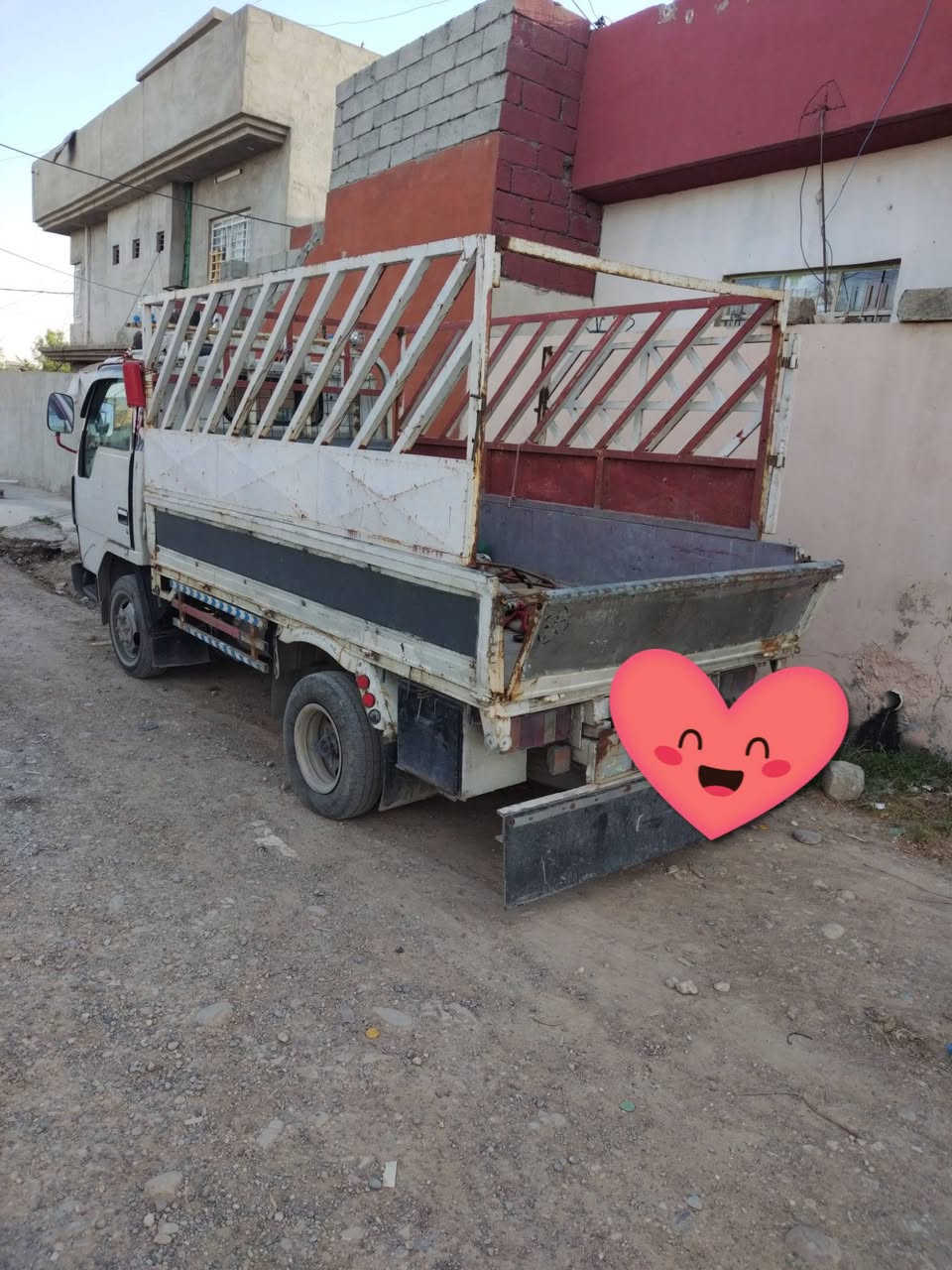 السلام عليكم كيا كنتر حجم قصير محرك 3000 فحل جيرو اكسنت شرط رقم مسطره السعر 40 بي شيء قليل حق الجيه عنوان موسى الجانب الايسر ***********

