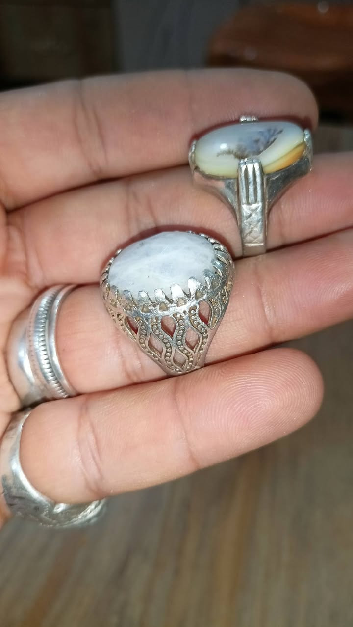 خاتمين فضه عقيق شجري مع حجر القمر الابيض سعر خاتمين قفل نهائي60 الف مع توصيل للمحافظات


**إذا كنت صاحب هذا الإعلان وتريد حذفه لأي سبب، رجاءا أرسل رسالة إلى الدعم الفني**