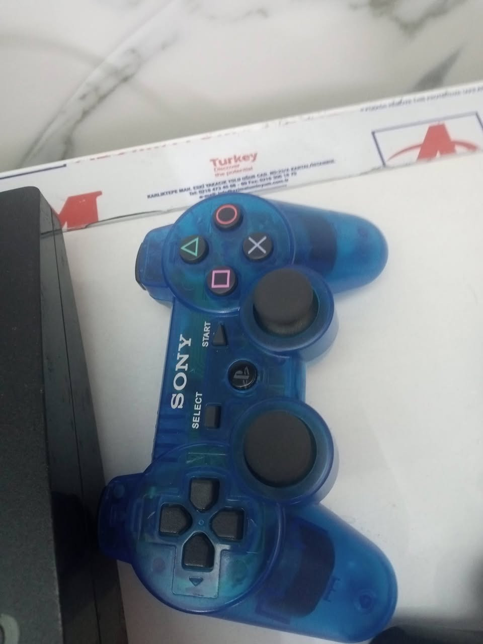 مراوس بموبايل 
السلام عليكم جهاز بلي3 نضيف كامل مع يدات عدد ثنين وكيبل hdm وكيبل كهرباء.   بداخله بيس 22 ودرايفر


**إذا كنت صاحب هذا الإعلان وتريد حذفه لأي سبب، رجاءا أرسل رسالة إلى الدعم الفني**