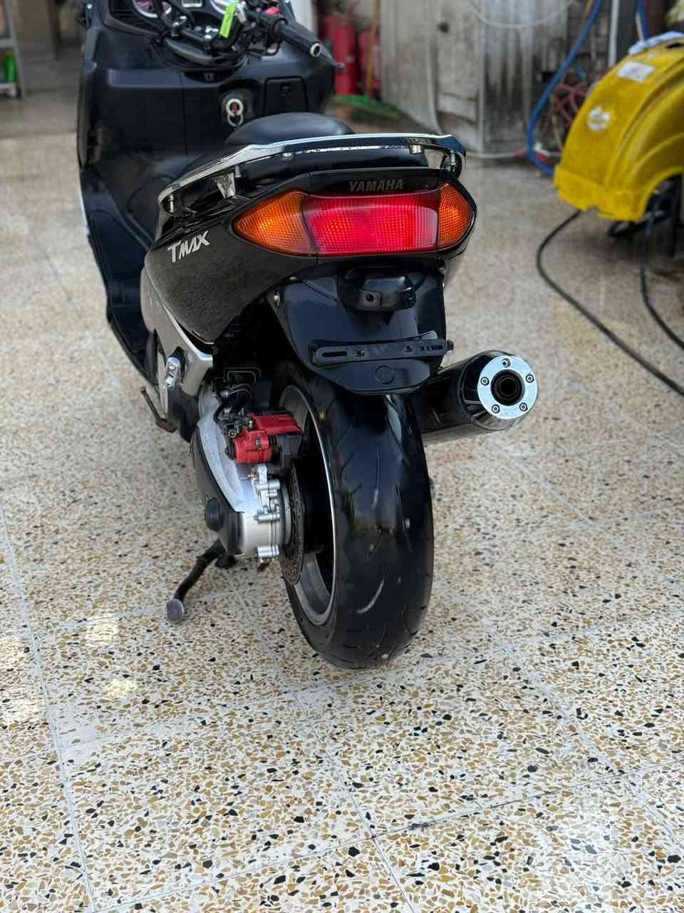 تي ماكس 2008 مفتوحه مكينه ب2200 وبيه مجال ***********
