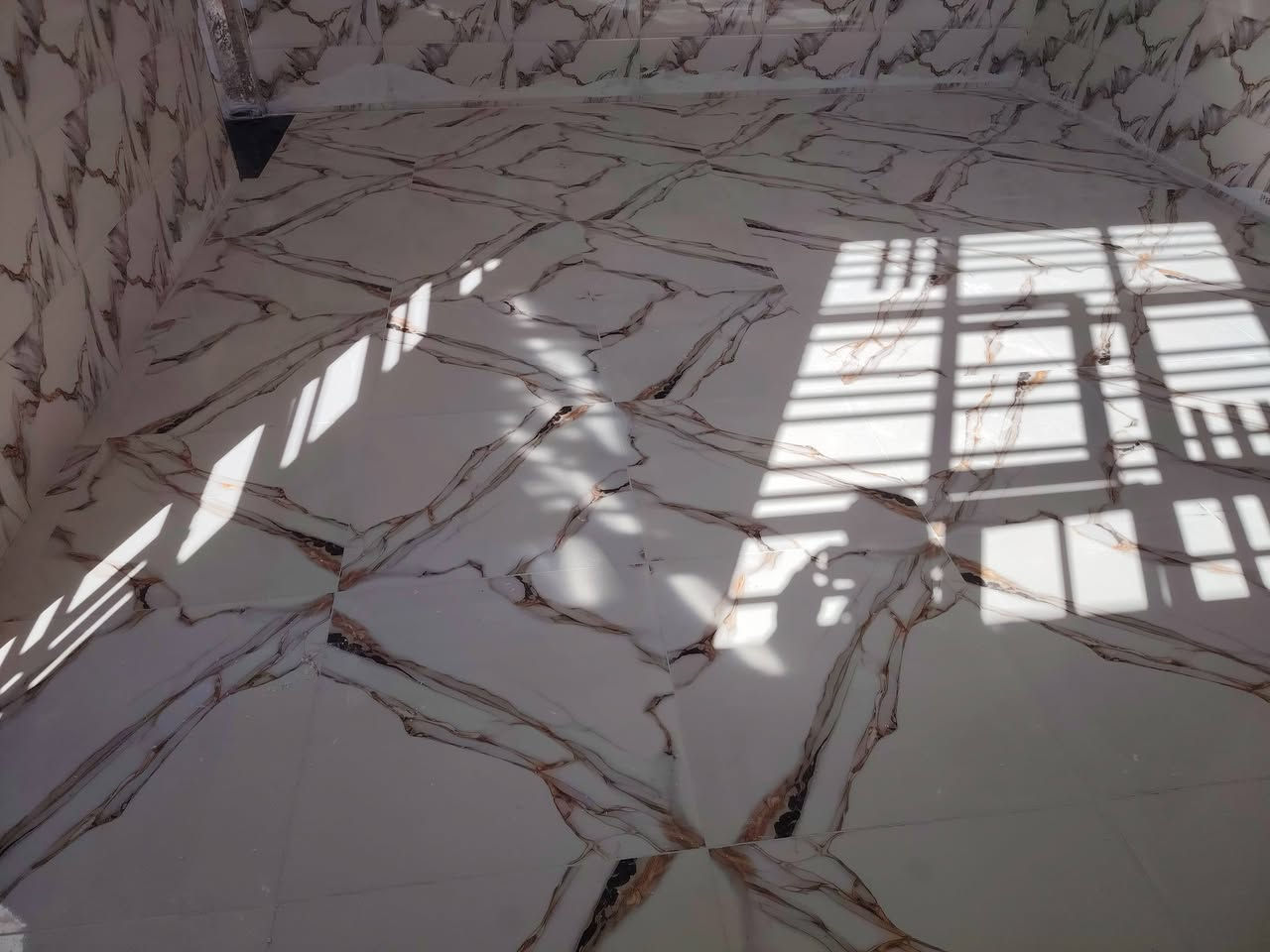 السلام عليكم خلف متفرق ***********
