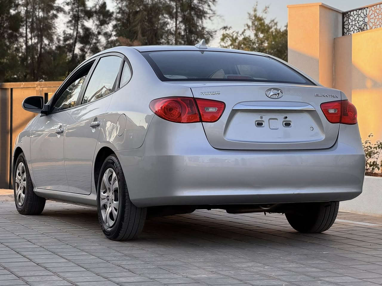 1221- HYUNDAI ELNTRA 2010 ( 94,000 mil )
Mobile: ‪091-3777591 ‬ ‬
                  لأي استفسار بخصوص السعــر
               نحن هنا للإجابة عليك في التعليقات


**إذا كنت صاحب هذا الإعلان وتريد حذفه لأي سبب، رجاءا أرسل رسالة إلى الدعم الفني**