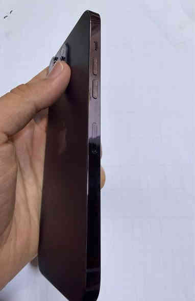 � للبيع iPhone 14 Pro Max — نسخة ZA
ذاكرة: 256GB — دبل سيم
الجهاز جدا نطيف
📦 كامل الملحقات + كارتون الجهاز + الشاحن الأصلي
🔋 نسبة البطارية: 85%
💰 السعر: 900 ألف دينار — بيه مجال بسيط 
📍 الموقع: الموصل — إمكانية الفحص قبل الشراء
***********
للتواصل على الخاص أو واتساب… موصل
